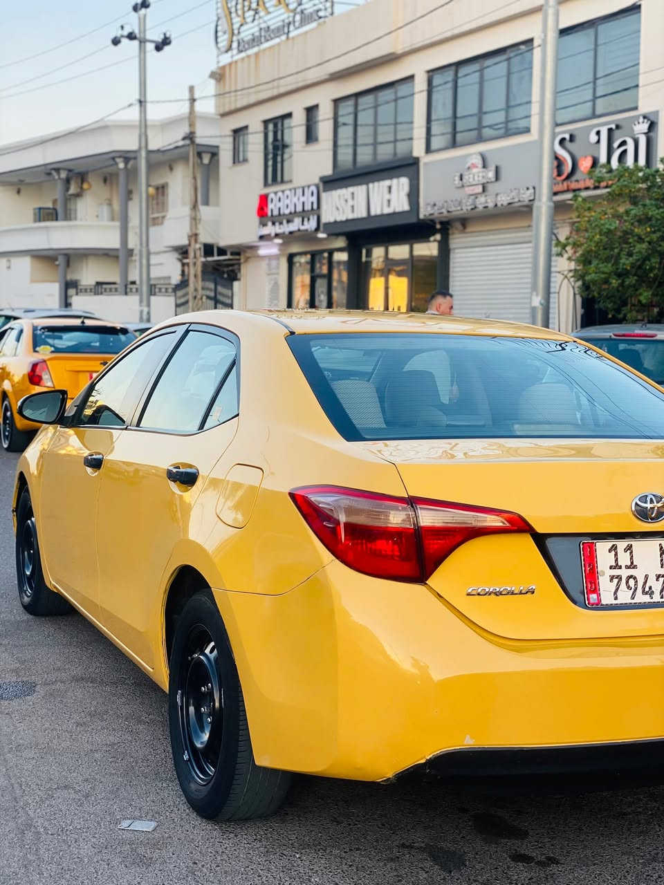 ***********  كورله مديل 18  بغداد سنويه جديده مسويها بسمي مكانها بكركوك كير محرك بشرط دوشمه صدر كله جديد ماشيه 115 على وضع شركه سياره كلش نضيفه بيها ضرر جامرلغ وبنيد نفسهن مصلحات شويه بشاصي سحبه سعر ب 135 وبيها مجال لطيبين مستعجل على بيعه
