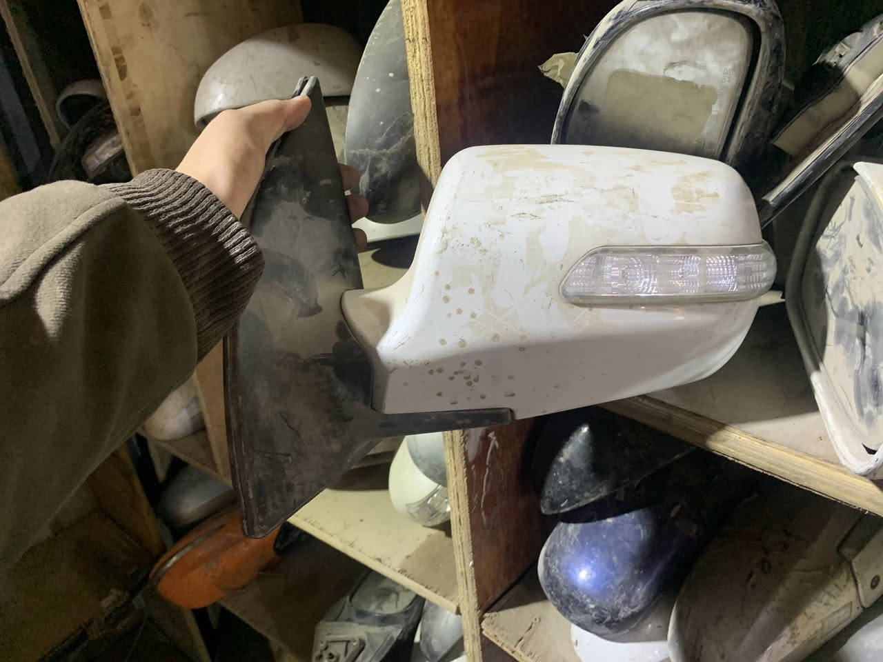 السلام عليكم 

ادوات كيا سيدونا كرنفال حاوية بلادي
ادوات موديل ٢٠٠٧-٢٠١٤ 
مكان المحل بغداد الدورة 

للاستفسار واتساب او اتصال
للحجز او الاستسار لقطع الغيار : 
***********
***********
