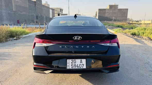 السلام عليكم
 النترا موديل 2023
وارد امريكي

محرك دوش حجم 2000 المرغوب  
كير.  At
 مواصفات   

بصمه وبصمة ابواب
 لد امامي 
اشارة ترحيبً  
صندوك ذكي  
فول رادار امامي جانبي خلفي توقف ذاتي 
تحديد مسار  
شاشة اعطال 
ماشية 
65 km
السياره احلى من الصور. 
العنوان بغداد   
السعر 137 وببها مجال 
***********
