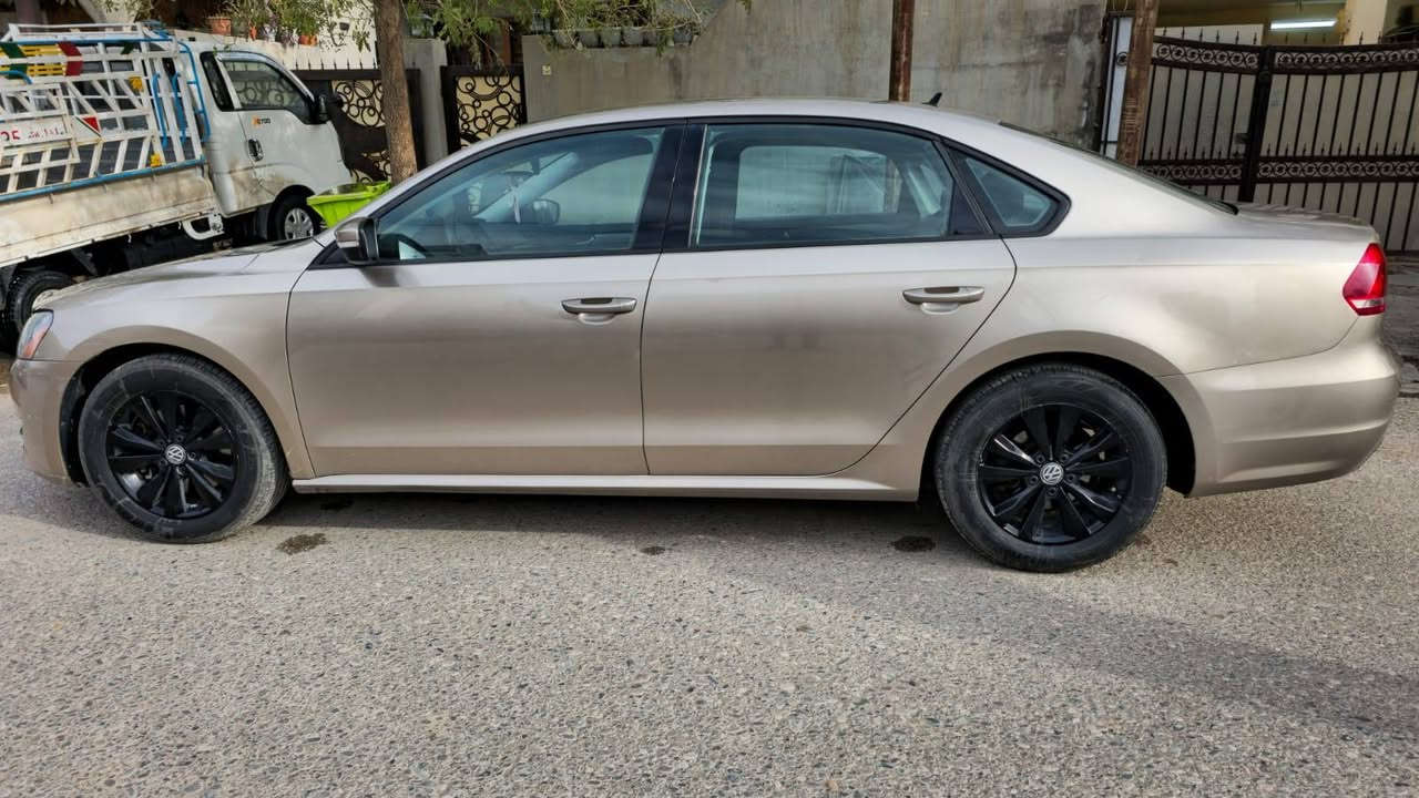 سلام و عليكم
باصات موديل 2015 ثلاث مواصفات 
ضرر واضح ع بوند و قطعة  شبر بارد ع جاملغ 
سنوية لوحات جدد دفتر بنزين موجود 
للاستفسار ***********
مامتواجد ع فيس
