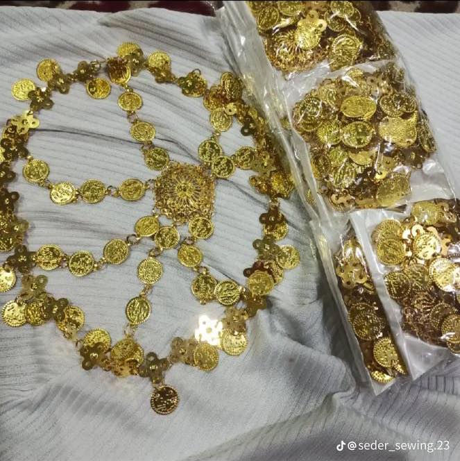 وفرتلكم هامت الراس نسائية 
سعر القطعه ٤ 
سعر القطعتين ٧


**إذا كنت صاحب هذا الإعلان وتريد حذفه لأي سبب، رجاءا أرسل رسالة إلى الدعم الفني**