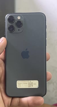 ايفون 11 برو الصغير موبايل نموذج N بطاريه  الذاكره اعلى فئه 512 البطار...