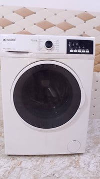 للبيع غسالة نيوال 8 كيلو 07730371066