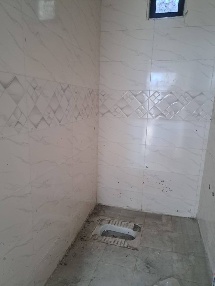 بيت للبيع قسط
يباع قسط مقدمه ١٠  شهر ٣٥٠ سعر كلي ٢٨
٥٠ متر جاهز لسكن نهايه شارع علكم قرب اسواق الامير غرفه صاله مطبخ صحيات
علما كفاله ماستر كارد اوكفيل موضف اومتقاعد
للاستفسار تواصل عل رقم
***********
