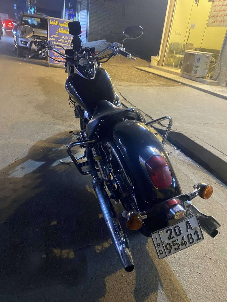 للبيع. شادو كلاسك 400 سي سي نضافه خير من الله مكينه نضيفه رقم. نكليزي ديالى سنويه عضم عاج لوحتين مو وحده الكشن الخلفي والسيبايه والتجوه موجودات. صالنصه كاتم مو يمنه. ويسره جنطه. جلد صفح موجوده كهربائيات كلهه. شغاله وعلى وضع لبلاد دراجه مملعوب بيهه ابد بس كابريته تخربط وديته يم ابو رضا الكرادي وبعده يمهه  ترايك وين متريد تحول ثاني يوم سعر ٢٥


**إذا كنت صاحب هذا الإعلان وتريد حذفه لأي سبب، رجاءا أرسل رسالة إلى الدعم الفني**