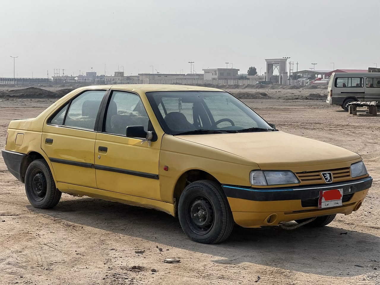 سلام عليكم 
بيجو روا موديل ٢٠٠٩ 
محور مكينه وكير ونجي ياباني اوتماتيك
رقم الماني بدون تحويل
تبريد شغال
السعر ١٥ ورقة وبيها مجال مكاني نجف
للاستفسار ‭***********‬
