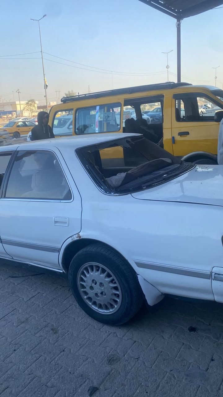 سيارة كريستا للبيع سنويتها صاقطه السيارة مكفوله من الگص سيارة مكينه وگير وحدادية بچيس نضيفات بيها طخه صارت بسيطه بالچاملغ مال السايق والسكن لااكثر 
السعر 43 ورقه وبيها مجال بسيط 
للتواصل ***********
