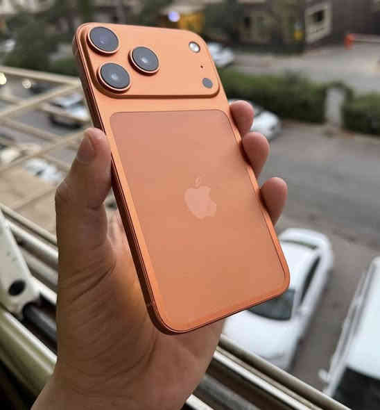 السلام عليكم ايفون 11 عادي محور17 برو كله بلادي دبل سيمكارت بطاريه 79٪؜ جهاز نضيف كلش محور طبق الاصل رجاج بصمه سعره 280 رقمي ***********
