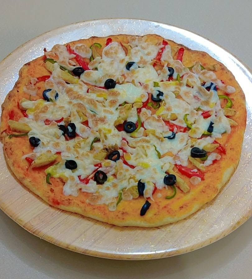 عرض خاص بمناسبه افتتاح الصفحه
ب 5 الاف فقط وتوصيل مجاني بيتزا دجاج حجم وسط يم المطاعم ب ١٠ يمنا بس ب 5 وتوصيل مجاني داخل هيت
الحجز قبل ساعه موجودين من 6 العصر إلى ٣ الصبح
للحجز راسلونا خاص او تصلو على رقم ***********
