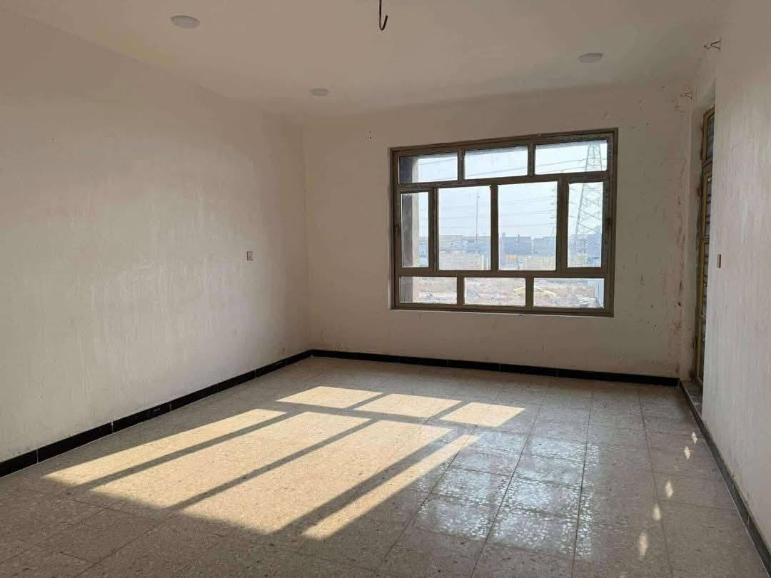 دار للبيـــــــــــــع مساحه ١٣٠م واجهه ٧م طابو صرف طابقين العنوان الديوانيه حي الفرات اتصل *********** وتساب  
لا اتواجد عل حساب وشكرا للجميع مندوبة زينه بنت راوة
