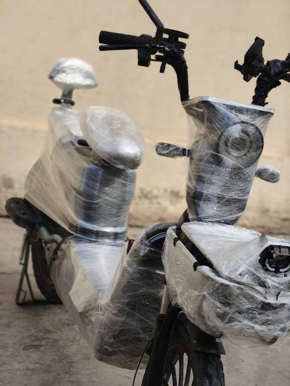 ماطور حجم 20 طور مستعمل نظيف نظافته حلوه خلفيات موظف جويه هورن يجي بي لايت اضافه السعرسعره 200 بي مجال الاتصال على الرقم📞📲***********
