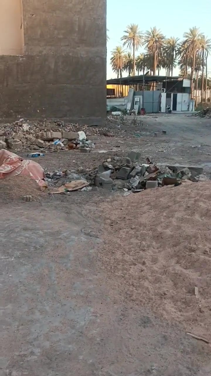 السلام عليكم 
قطعة ارض للبيع المساحه 130م
9/15 
قرب جزيرت بغداد السياحية 
***********
