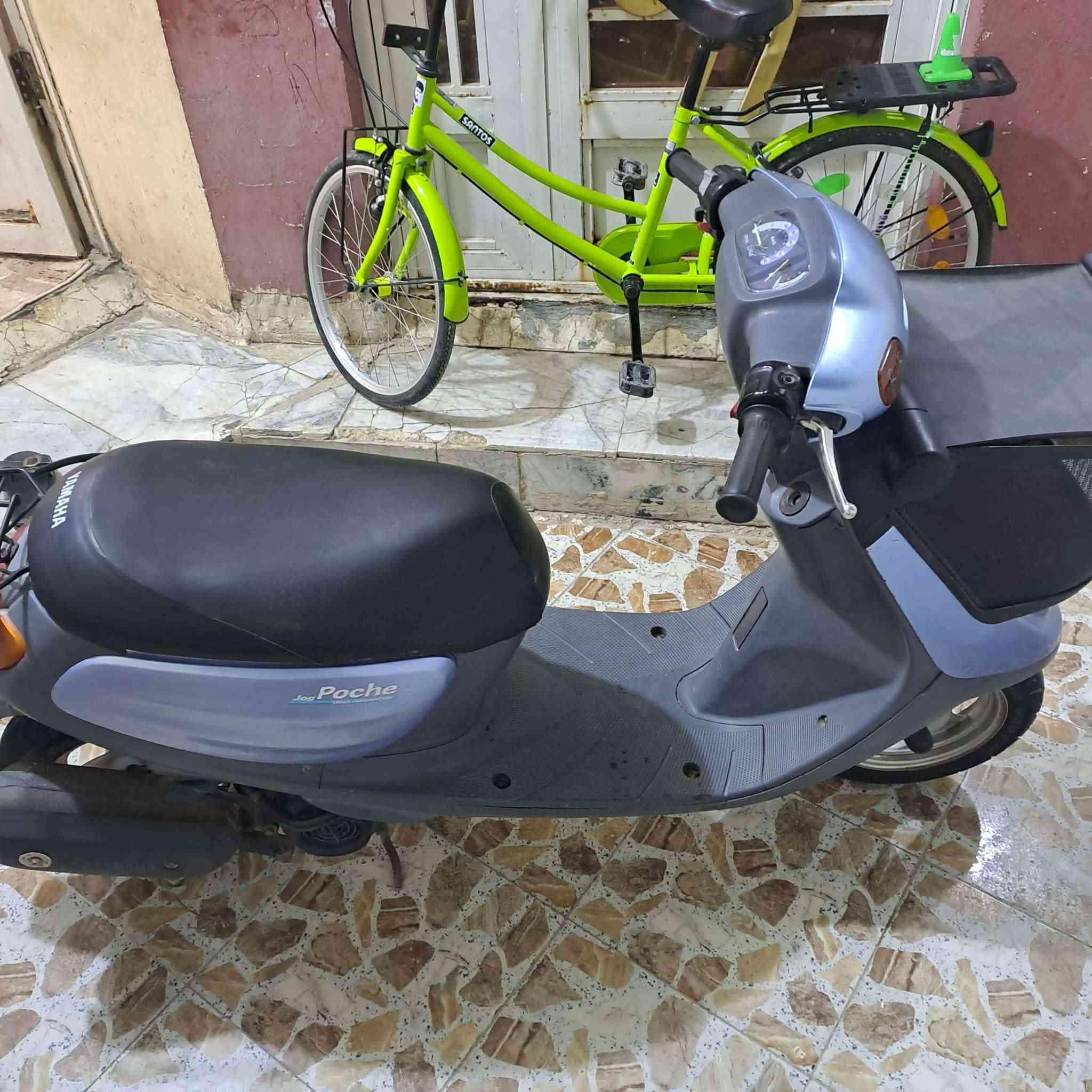 سلام عليكم دراجه منغولي البيع الدراجه صارلهه سبوعين من طالعه من المعرض جديده ابمعنه الكله بس اشتريد سياره واريد ابيعهه كلهه شغاله الدراجه لايت اشاير هورن كيج بانزين بس كيلو متر واكف مكاني حي الحر مقابل جامعت اهل البيت الرقم ***********
