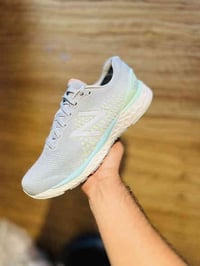 نيو بالانس • مقاس ٤٣ • اصلي امريكي