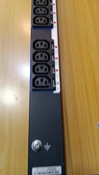 جهاز توزيع كهرباء • للسيرفرات • مراقبة استهلاك