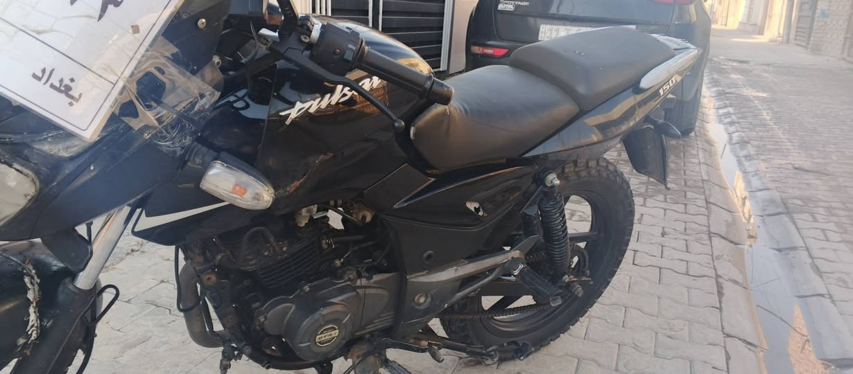 دراجه بولسر مرقم بغداد موديل 22 الدراجه يحتاجلهه ترتيب كفرات مكينه مجفته تجفيت شركه خير من الله رايدهه بواحد وربع ومابيهه مجال ربع لان متوازي على فلوس وواكع للاخير مكاني الدوره بغداد ***********
