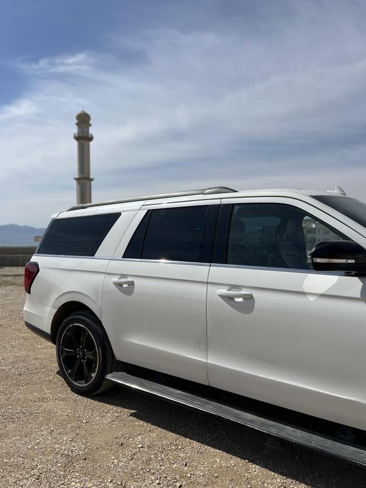 🔥🔥سعر مناسب🔥🔥
فورد اكسبديشن2022 لمتد بلاك ايديشن فوووول فوول ١/١ 
مواسفات معروفة 
ماشي فقد ١٠ الف كم حقيقي  يعني زيروو 
بيها مكانات صبغ 
سنوي رقم جديد بسمي 
محرك ٤٥٠ حصان بلادي ماشاءالله طيارة
اذا مشتري اتصل اني بلخدمتك 
مکانی سلیمانی
***********
***********
فورد ئیکسپدیشن 2022لمتد بلاک ئیدیشن 
10 هەزار کم حەقیقی رۆشتوە 
مواسەفاتي نانوسریت زۆرە قەپات مواسەڤاتە 
جێ جێ بۆیاخی هەیە 
گیر و مەکینەی بەشەرتی ئەوەی لەناو شەریکە سڤر خۆت دەریبکەی ماشاءالله زۆر پاکە 
مەکینەی بیلاد راپتەرە 450 hp
مشتەری تەلەفون  بكە لەخزمەتام 
***********
***********
