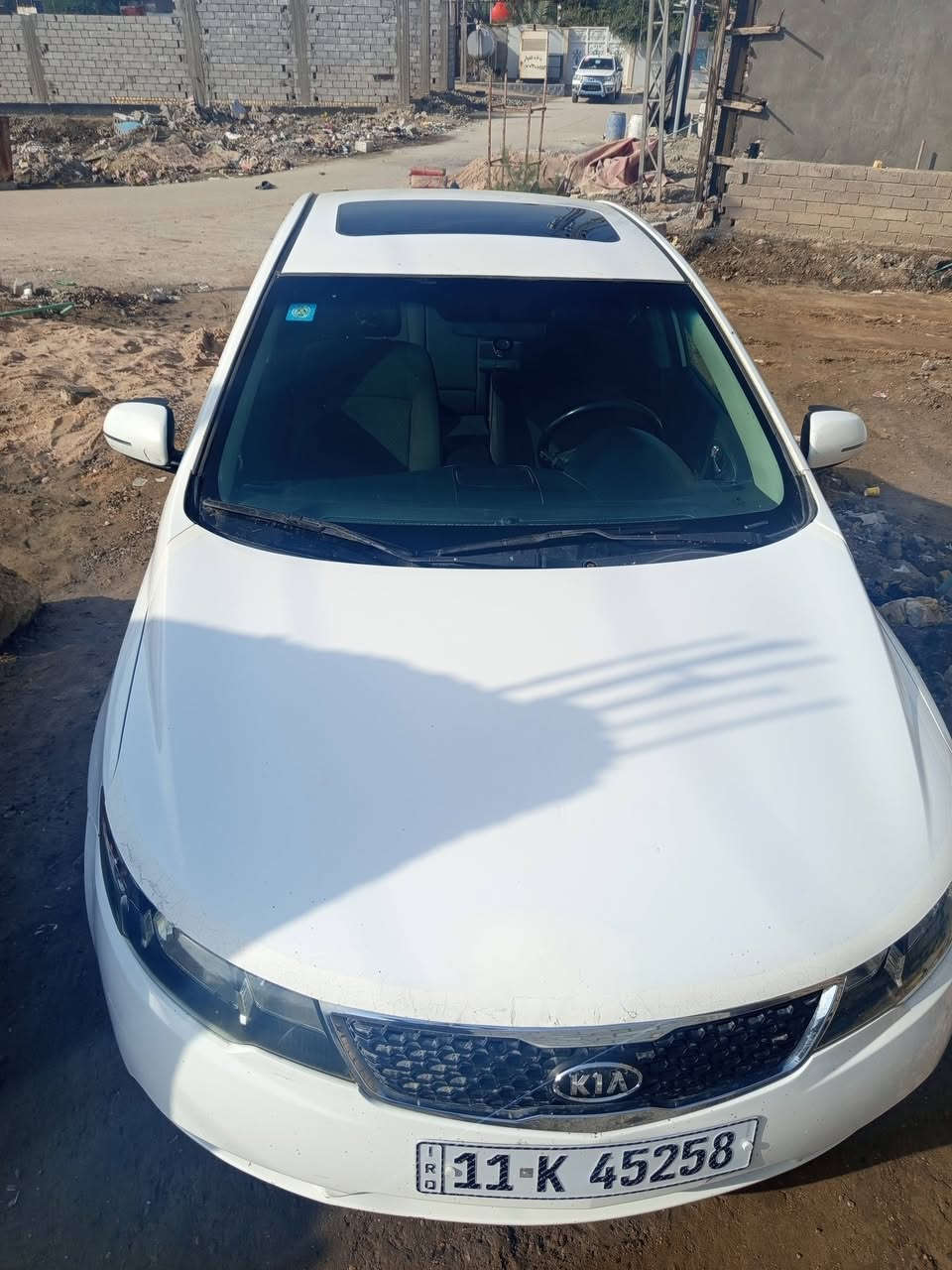 السلام عليكم كياا سيراتو موديل2011سيارة خليجي مكينه 1600دوش بيها الهلال الخلفي فقط صبغ على كد شبرر مكاني الناصريه قضاء الجبايش السعر115وبيها مجال للشراي يتصل وبالخدمة ‏‪0771 807 0870‬‏فول مواصفات
