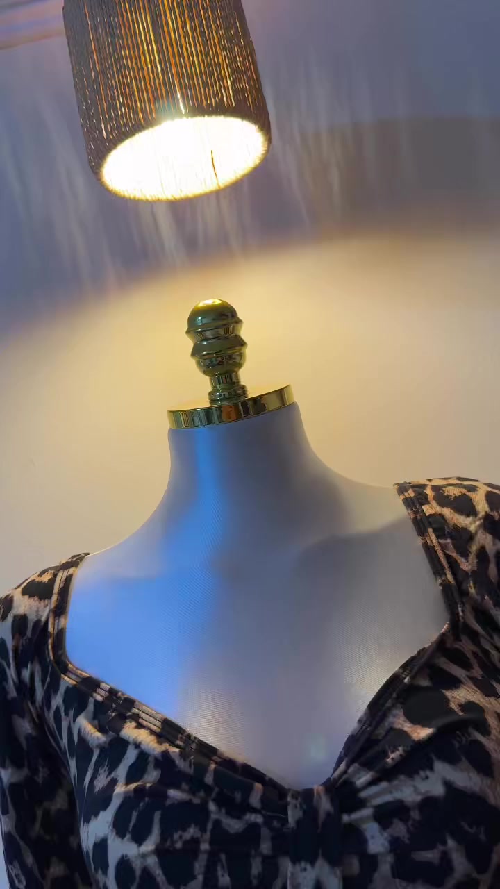 ⁨	موديل جديدمختلف جذرياً، وفخم زبدة تخلي الجسم يتنفس🩷🍭🍬💗
سعرهه 15💗
تلبس من L لحدXXL ، كل القياسات متوفرة!
لا تضيعين الفرصة... الكمية محدودة توصيل سريع لكل المحافظات دزي دايركت  وحجزيها قبل ما تخلص 🤤💗
توصيل 🚚 5
تابعوا الصفحة حتى يصل لكم كل جديدنا وعروضنا 
للطلب يرجى مراسلة الصفحة (***********)
