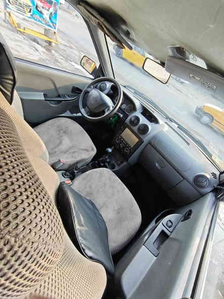 السلام عليكم سايبه للبيع موديل 2018 ماشيه 66الف مكفوله على وضع الشركه تخم تاير صدر جديد باتري جديد بيها بارد بلباب الخلفي سعر 55 وبيها مجال بسيط العنوان البلديات رقم الهاتف ***********ملاحض حساسات خلفيه كامرا خلفيه طلقه بل قماره
