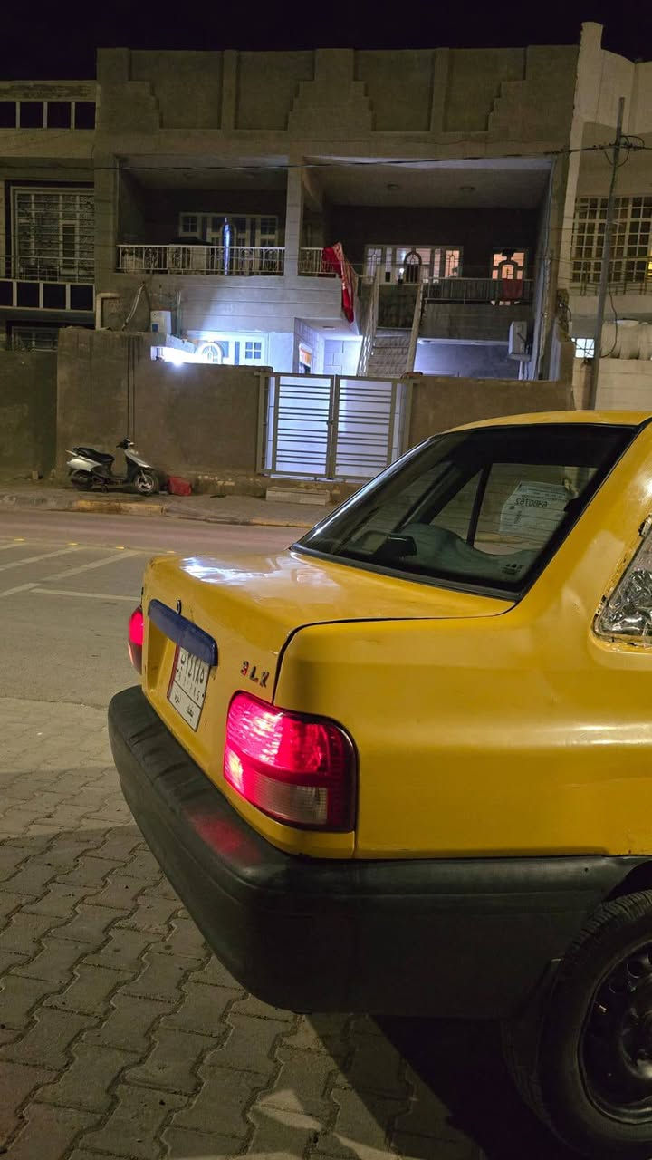 سلام عليكم
سايبه للبيع موديل 2011 دشبول نفخ 
سياره تخم تاير جديد 
كير محرك جدد شرط شلعه ومعدل 
سياره كهربائيات كلها شغاله لايت زنون 
سياره راعيها موجود مامطلوبه تستلم صافي 
رقم بغداد الماني 
مكان سياره واسط كوت مركز  
سعره ٢٥ وبيها مجال 
لتواصل 
*********** اتصال 
*********** واتس
