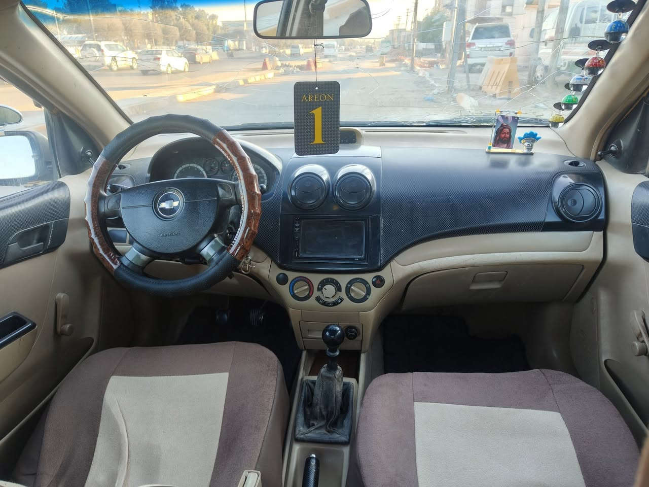 السلام عليكم افيو خليجي للبيع موديل 2010 مكفوله من ضربه مكينه وكير وحدايد خير من الله سياره جاهزه من كلشي بيه مكانات صبغ مكينه مفتوح 1600 رقم بابل سنويه 2028 السعر 47 وبيه مجال بسيط تصال عل رقم مكاني بابل ***********
