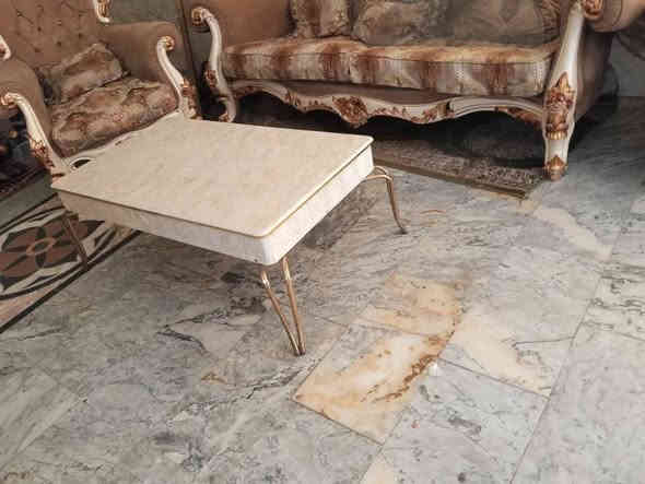 سلام عليكم تخامه تركي عشر مقاعد وثاني 8 مقاعد نضيفات مكاني بغداد مدينة صدر***********
