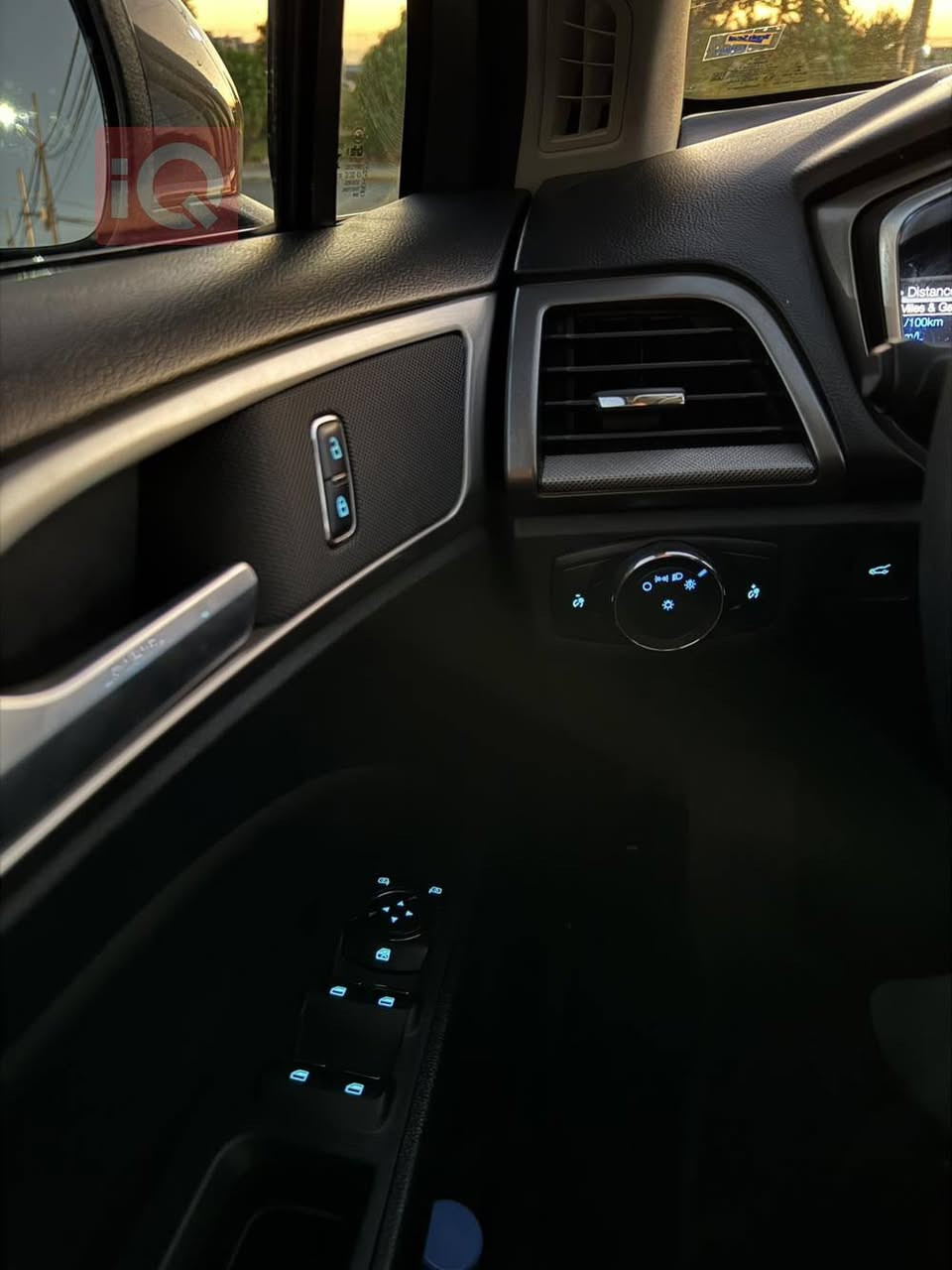 سلام عليكم
فورد فيوجن se
 موديل ٢٠٢٠ 
بصمة 
كراسي كهرباء
شاشه كبيره
كامره خلفيه
سايد بريك بصمه
تعتيم مراه وسطيه
اوتو هولد
 نقطه عمياء 
رادار امامي 
تحديد مسار
تبريد قطعتين 
محرك ١.٥ تيربو
 ماشية ٤٢ الف
تخم تاير جديد  كومو كوري
رقم اربيل وكالة عامة او تحويل
الضرر باب امامي ايمن و الجاملغ الايمن و الدعاميه الاماميه مصبوغات بدون ضرر ايرباك
السعر :-11700$ و بيها مجال حك الجيه
مكان السياره النجف 
للتواصل :- ***********
***********
