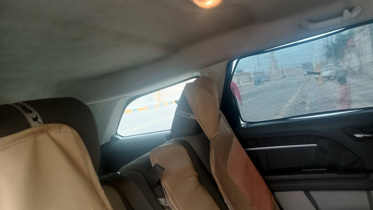 جورني موديل 2010 مكفولة كفاله عامه بأسمي هزه جديده محرك 3500 سته سلندر السعر من الاخير 110 واذا اكو كوري أو جورني حديث اراوس وانطي الفرق بس كون معقول للتواصل موجود على الفيس 
وهذا رقمي
‏‪0788 293 3612‬‏ للعلم مكان السياره ذي قار رقمها بصره مشروع وطني بأي مكان اداور
