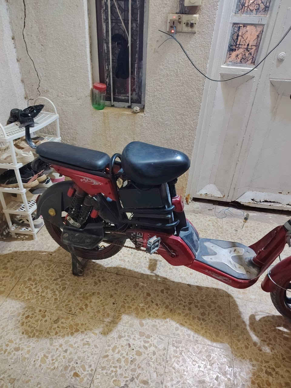 يوجد بأسكل شحن البيع سعره 250وبي مجال مكان كوفه ***********
