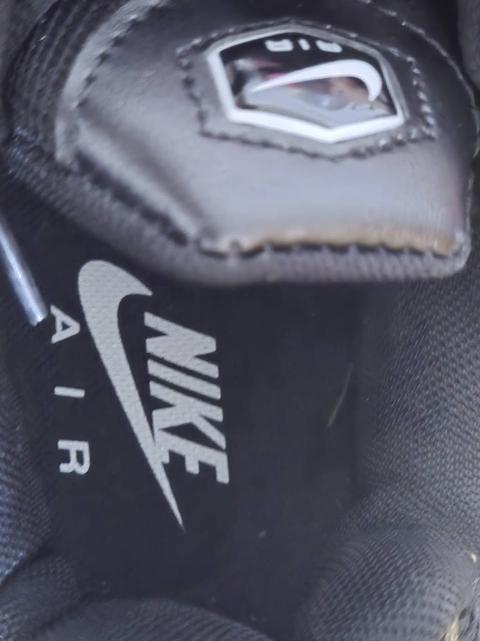 سلام عليكم حذاء رياضي نايك فيتنامي فووول قياس ٤٢ سعره ٣٥ مع توصيل


**إذا كنت صاحب هذا الإعلان وتريد حذفه لأي سبب، رجاءا أرسل رسالة إلى الدعم الفني**