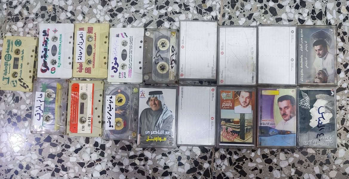 سلام عليكم
كاسيتات مشكل حسيني وقرآن واغاني 
عدد 17 كاسيت بيهم ماسترات وبيهم نسخ 
ابيع الكل شلعة سعر 27 مع التوصيل 
الي يرغب يتواصل ويايه عـ الخاص


**إذا كنت صاحب هذا الإعلان وتريد حذفه لأي سبب، رجاءا أرسل رسالة إلى الدعم الفني**