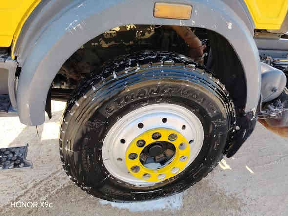 السلام عليكم ٣ أزواج تأشيرات ٢٤ نضيفات هنه و  ويالتهن صاج ويله جدد.. ملاحظة امراوس ب ٢٢
رقم ***********
