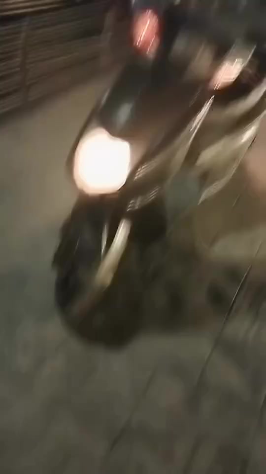 دراجة سكنس البيع المحرك 58 شلعة ومعدل نكرة سالف كهربيات كلهن شغالة السعر 550وبيها مجال الرقم *********** المكان شعلة
