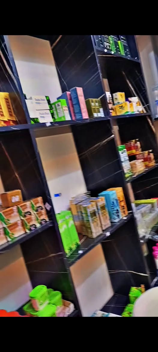 سلام علیک بەڕزان باشن هیوام باشیتانە  ..
ام ڕە فە عسلیانەم هه یە تە نیا4مانک بە کار هاتووە مارکەی mdfعسلی کی ایویت بە نیوە یمە ت ایدەمی تێبینی مێزێ 1,40لە گە لە بەڕێزان


**إذا كنت صاحب هذا الإعلان وتريد حذفه لأي سبب، رجاءا أرسل رسالة إلى الدعم الفني**