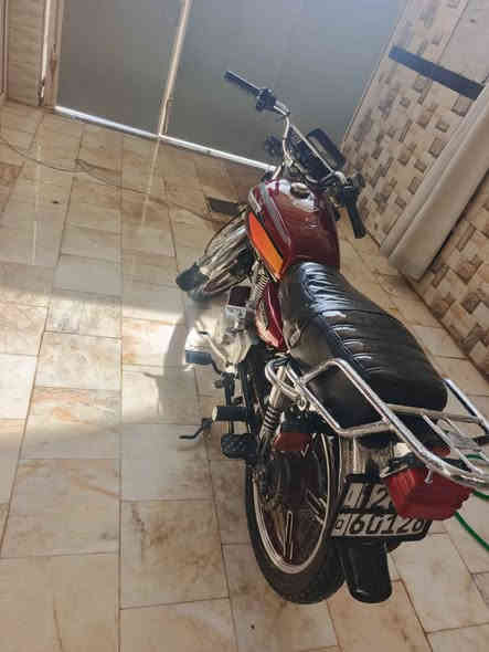 دراجه جديده ما متعوبه مديل 2021 سعر مليون و 400 وبيها مجال قليل دراجه جديده رقم نكليزي بسمي 
رقمي *********** مكاني نجف ناحيت الحيره النجف
