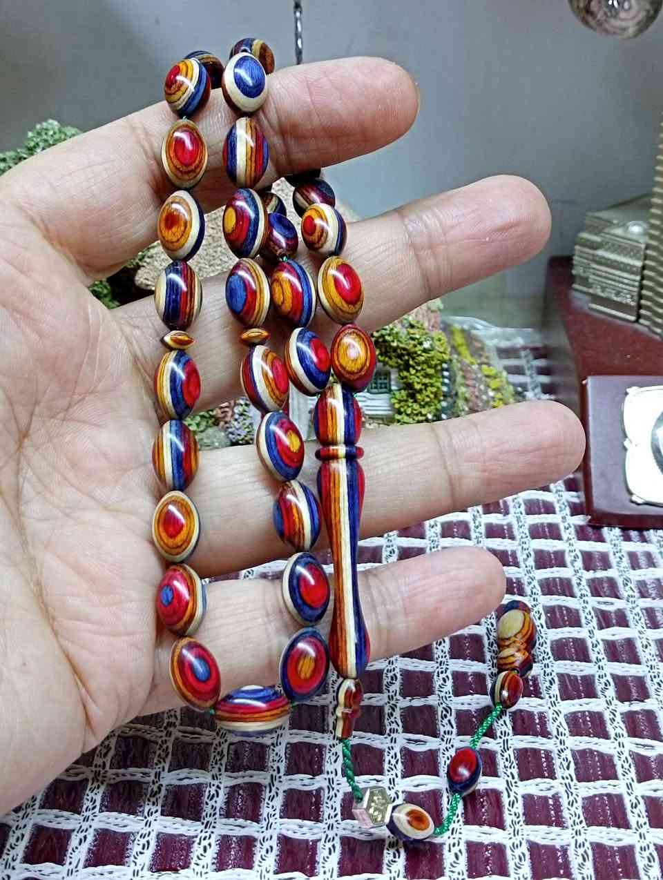 السلام عليكم 
مسباح خشب الكافور جراخة اسطه ختم مثبت  كفيه محمول يومي قطعه اجمل من الصور 
الوزن 19 غم القياس 8 / 12 العدد 33 خرزه 
السعر 35 الف شامل أجور التوصيل والسعر قطعي لطفاااااآ


**إذا كنت صاحب هذا الإعلان وتريد حذفه لأي سبب، رجاءا أرسل رسالة إلى الدعم الفني**