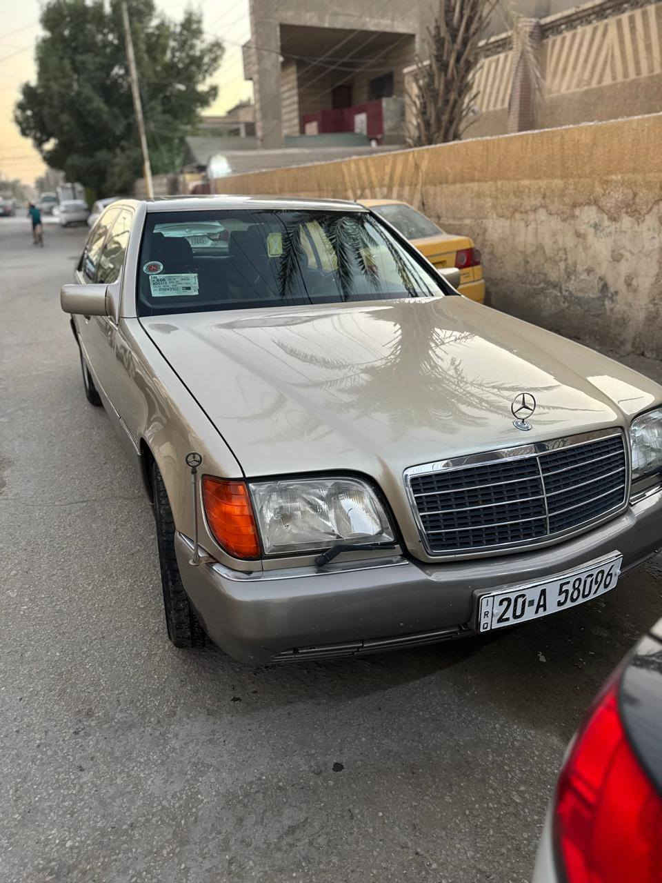 سياره مارسدس للبيع او مراوس حسب القناعه
رقم ديالى دولي جديد 
محرك ابو الخراطيم 
موديل ٩٣
الاتصال مع صاحب السياره 
*********** اسيا 
كورك *********** بيهن واتساب الأرقام الاثنين 
السعر ٨٢ وبيها مجال قليل حك الجيه فقط توجيب  الشراي يتصل فقط مكان السياره العنوان في محافظه بغداد وبالتحديد الدوره
