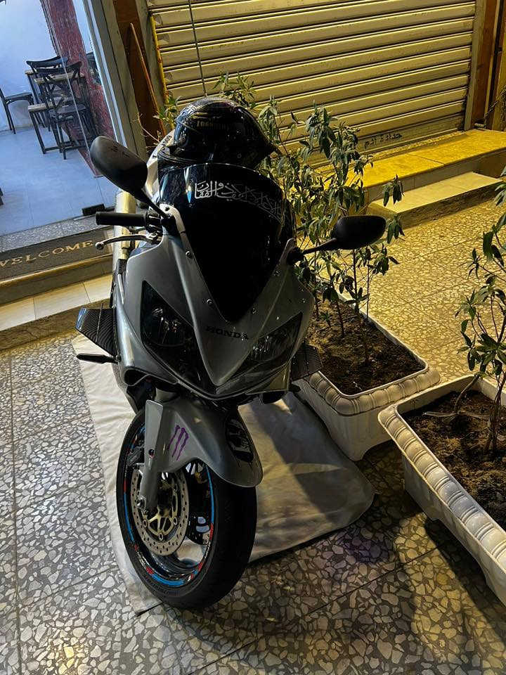 السلام عليكم رمضان كريم   شلون الشباب دراجه افوراي موديل 2004مكينه 600cc  للبيع وسعرها مناسب مكاني بغداد الحريه او حي العدل بيها ملاحضات كلش بسيطه وسهلات مكينه خير من الله جيب فيتر وفحص ***********فقط
 ‪+964 771 558 0954‬ واتساب او اتصال ما متواجد فيس  وبيجيني مارده محتاج وعارضها سعرها  المقدس 22ومجالها حك جيتك
