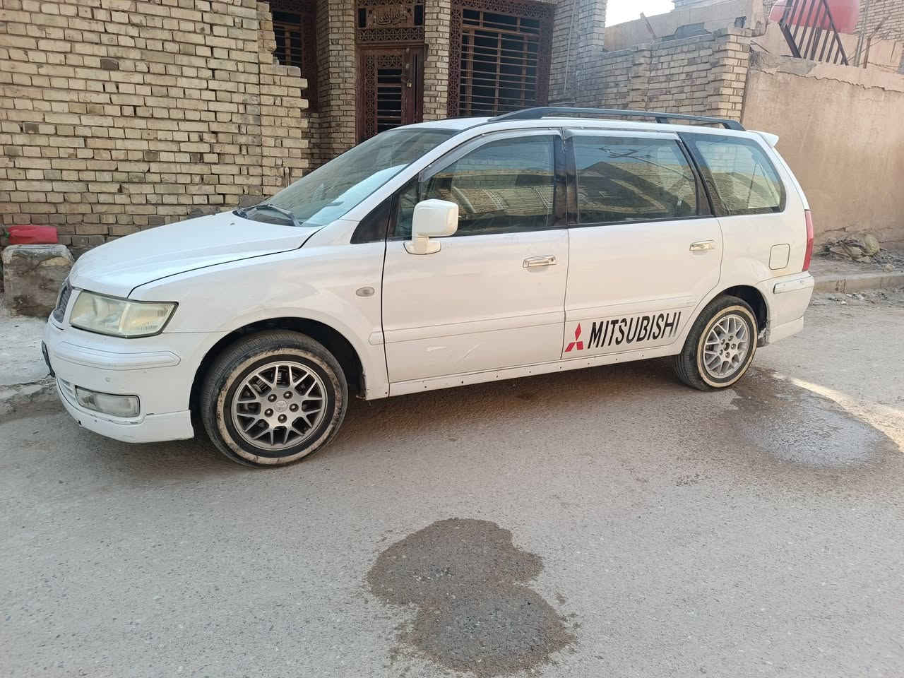 سلام عليكم ورحمة الله وبركاته سياره تشاريوت متتسوبيشي محرك وكير كامري موديل ٢٠٠٩ بغداد سبعه راكب باسمي ثاني يوم تحويل السعر 75(***********) العنوان العماره
