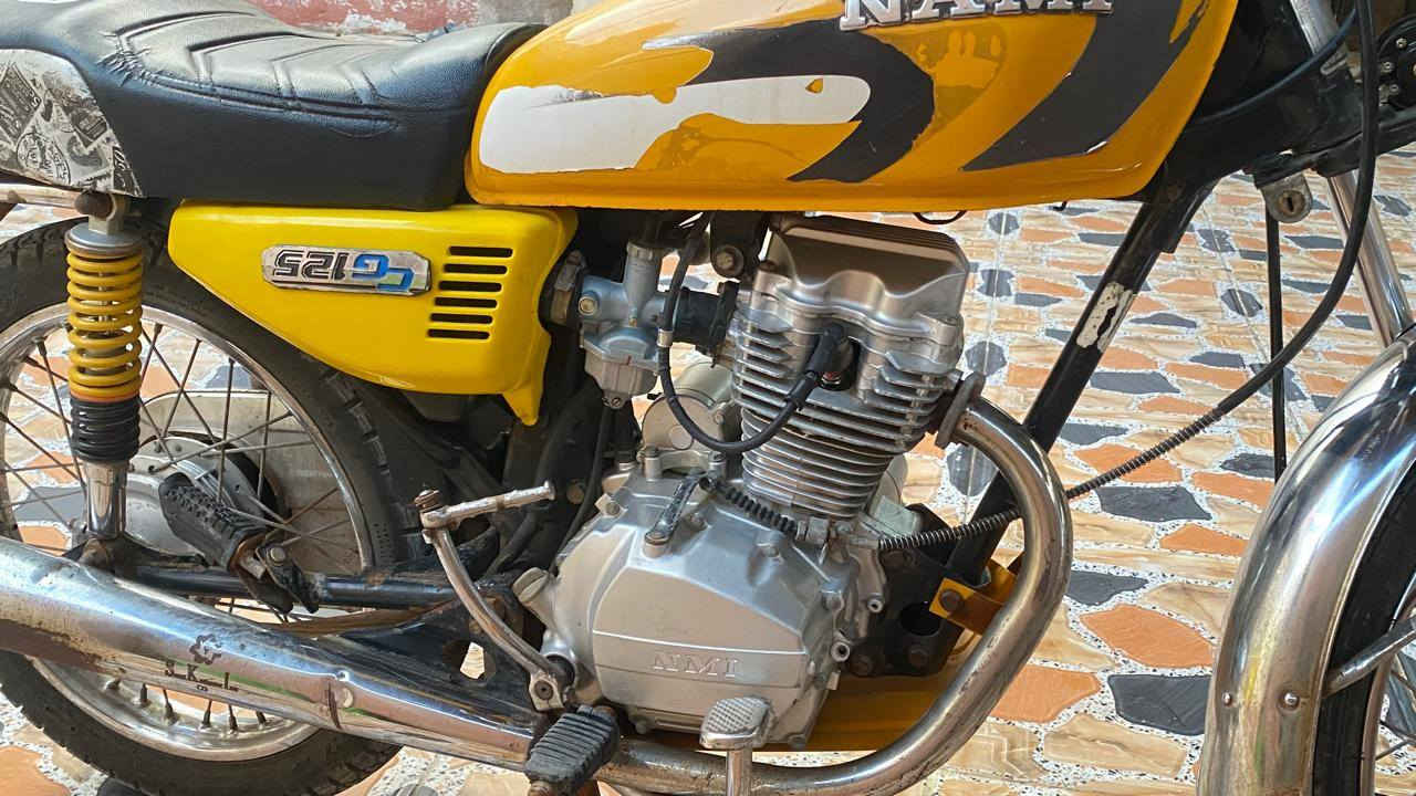 السلام وعليكم اعيد النشر سبب الوعود الكاذبه دراجه رقم وسنوية بسمي دراجه خير من الله كلشي ما بيها السعر مليون 600 شراي يتفضل خاص ***********
