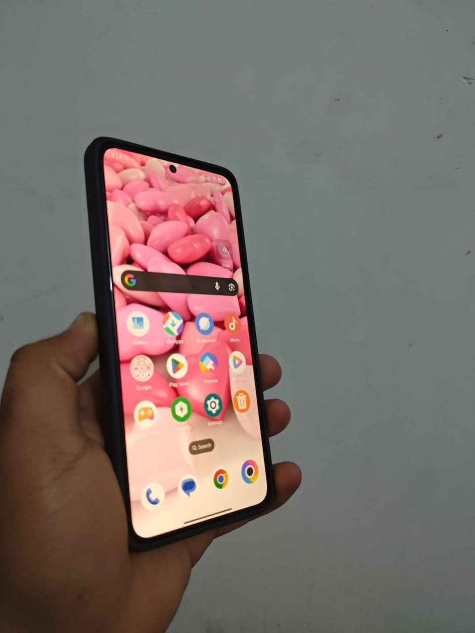 السلام عليكم
Poco f7 pro
 معدل تحديث 120Hz.
المعالج: Snapdragon 8 Gen 3 (أداء رائد وممتاز للألعاب).
مع كامل المحلقات ونضافه جيده جدا  الذاكرة 512
السعر 570 وبي مجال 
***********
