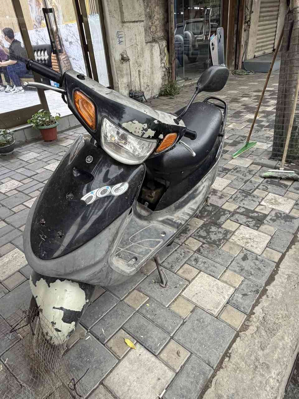 سلام عليكم دراجه بانزين للبيع
السعر 150


**إذا كنت صاحب هذا الإعلان وتريد حذفه لأي سبب، رجاءا أرسل رسالة إلى الدعم الفني**