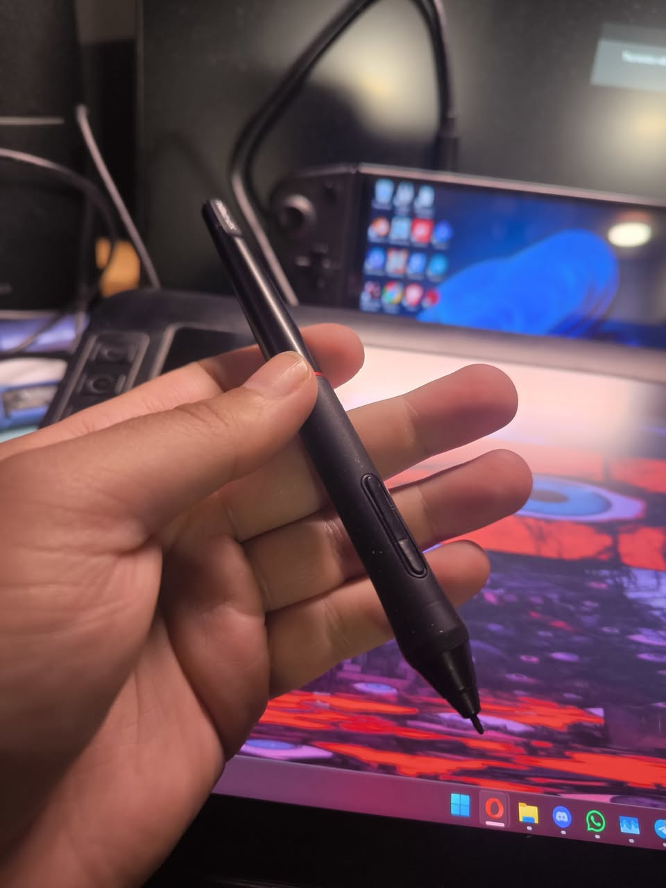 تابلت رسم 12 انح 
Xp pen artist 12 pro 
ملحقات كاملة 
قلم يشتغل بدون باتري او شحن 
8192 حساسية القلم 
تحسس الميلان tilt 
الشاشة بيهة شخوط خفيفة متاثر من مشتغل الجهاز تبين بس من طافي 
مكاني بابل و توصيل موجود 5 لكل العراق 
السعر 210 الف


**إذا كنت صاحب هذا الإعلان وتريد حذفه لأي سبب، رجاءا أرسل رسالة إلى الدعم الفني**