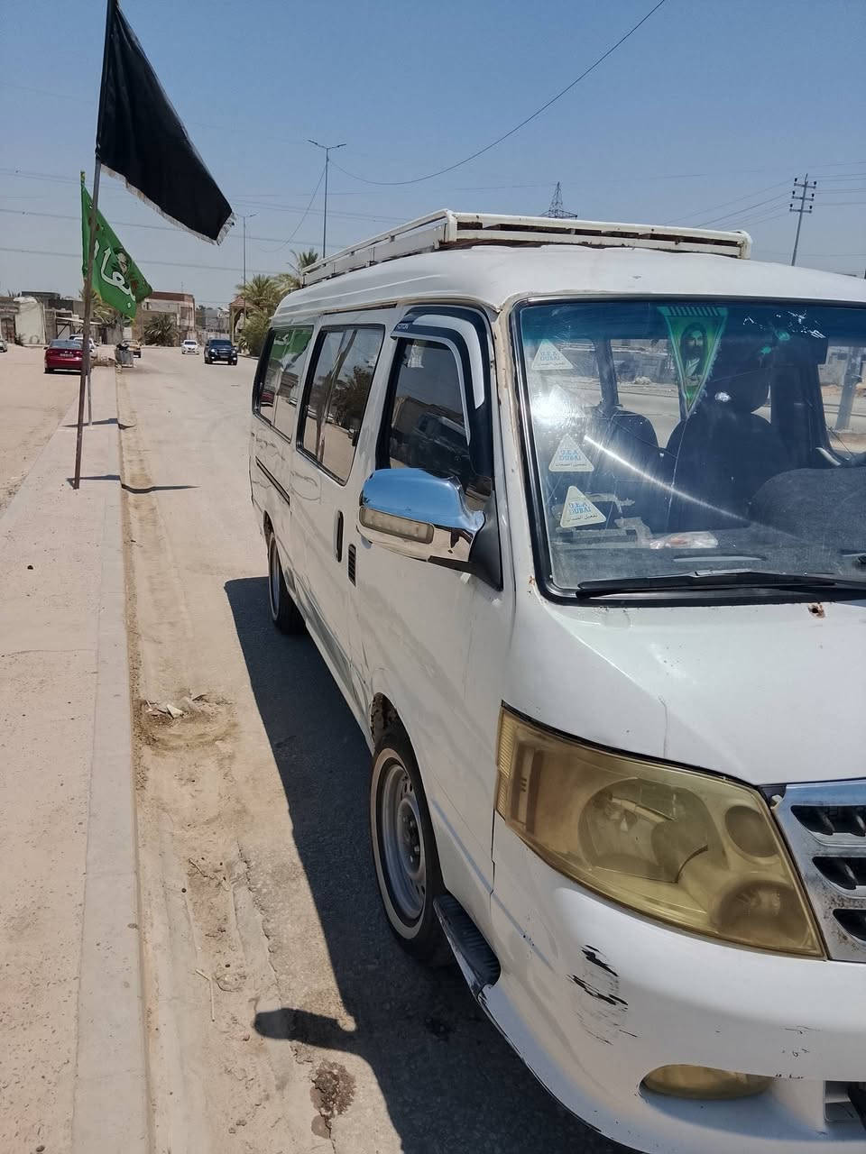 السلام عليكم سياره فتون حره مامطلوبه مكينه توني شادها بالصندوك اريد ابيعها لان عندي شغل ثاني كيراكسن كهريائيات كلهه شغاله السعر 48 النجف الاتصال***********
