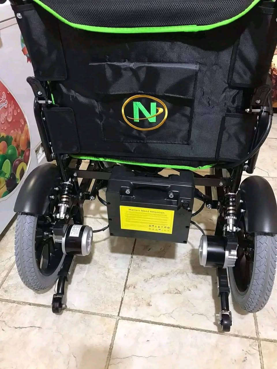 السلام عليكم كرسي كهربائي جديد الحجم الكبير بالكارتون يطبك ويصير بالسيارة بدون رفع البطاريات السعر 600 ألف للاستفسار الاتصال ‏‪***********‬‏ أو المراسلة ع الخاص
