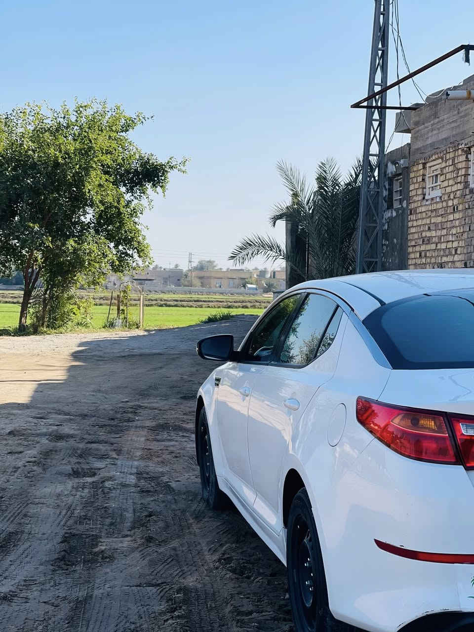 السلام عليكم اوبتيما ٢٠١٤ للبيع سياره مصبوغه عام سياره جديده كلش كير مكينه تبريد حداديه كفاله حدايده ستوني مسويهه امام وخلفي تخم تاير جديد لايت عالي وناصي زنون شاشه كامره تبريد قطعتين سياره جديده كلش بسمي مداور ثاني يوم السعر ١١٨ مكاني نجف لاستفسار ***********
