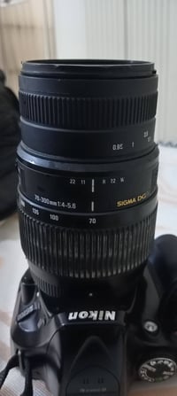 مراوس • عدسة ١٨-٥٥ • بطارية نيكون ٥٢٠٠