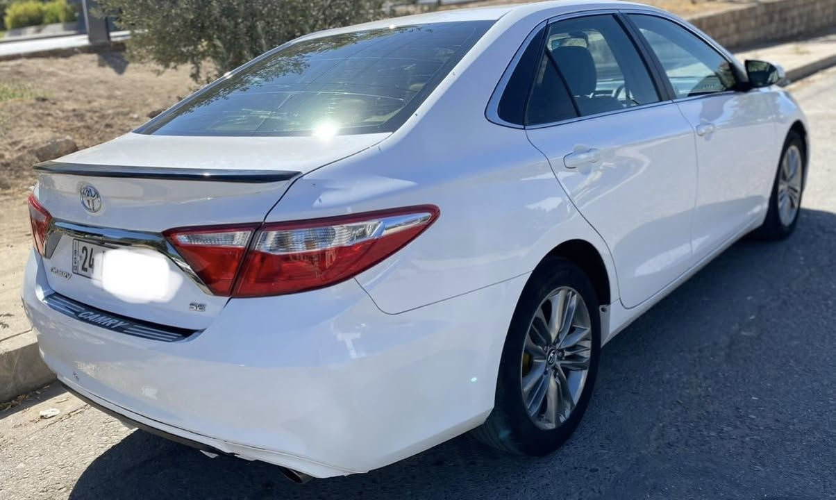 كامري 2016 se كلين نظيفة  كلشي بلادي كير محرك بشرط . السيارة بأسمي الي مأشر بل اصفر بي صبغ فقط  
سعر 177 ومجال


**إذا كنت صاحب هذا الإعلان وتريد حذفه لأي سبب، رجاءا أرسل رسالة إلى الدعم الفني**