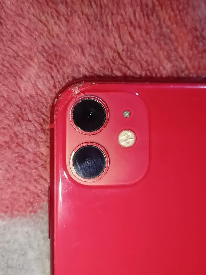 ايفون 11 ذاكره 128 البطاريه مستبدله 100 فقط دبل شريحه نسخه سي اج ياباني لصلي مكفول من العطل وغير لبطاريه ذا مبدل شي بي يرجع نضافته مثل ما واضح بصوره بدون ملحقات رايده ب 225 بي مجال قليل الشراي اتصل ***********
